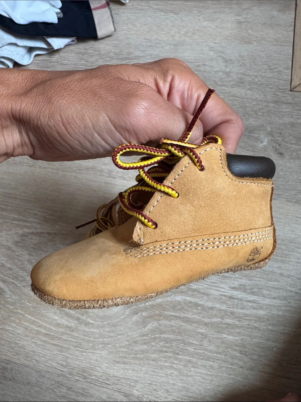 Timberland baby Tan Suede Lace-Up Shoes - size 3 baby